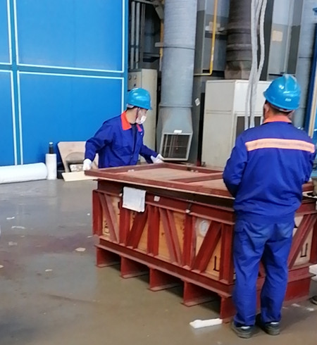 设备出口包装-广州某公司设备包装工程现场